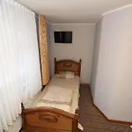 затишний 