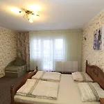 затишний 