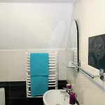 затишний 