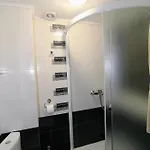 Bed & Breakfast затишний 
