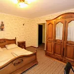 Bed & Breakfast затишний 
