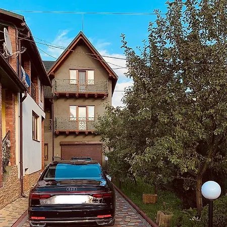 уютнейший Rosky 3* Ясіня