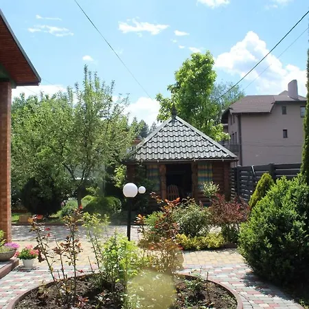 затишний 