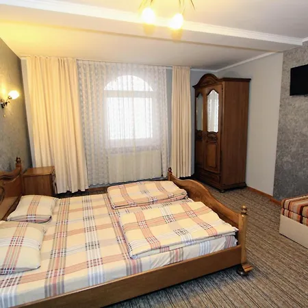 Bed & Breakfast затишний 