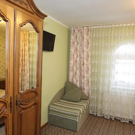 Bed & Breakfast затишний 